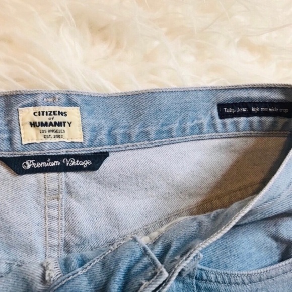 Tulip Cut Citizens of Humanity Jeans - Picture 3 of 5